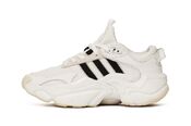 Кроссовки Adidas Magmur Runner W