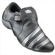 Кроссовки Adidas MACTELO
