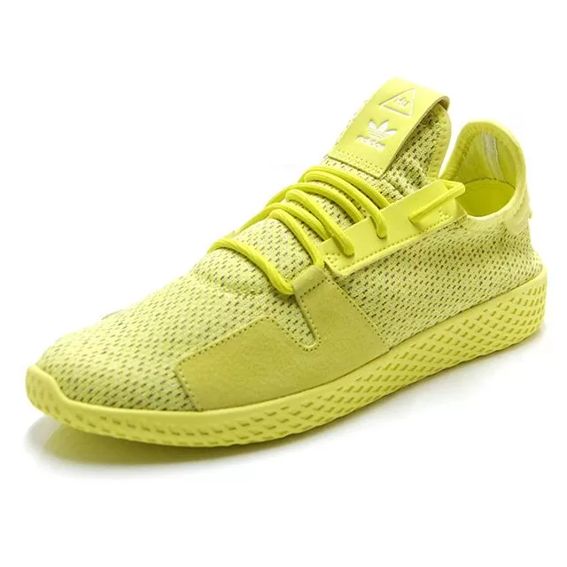 Pharrell williams tennis hu best sale v2 shoes