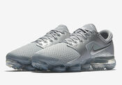 Кроссовки NIKE AIR VAPORMAX